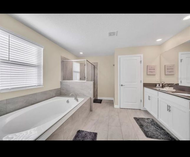 Image No.11-6 Bed House for sale