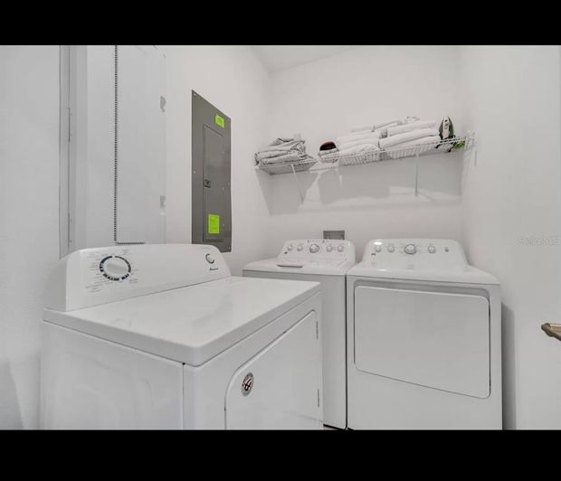 Image No.22-6 Bed House for sale