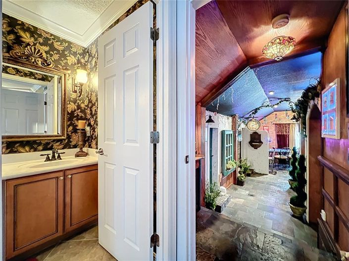 Image No.44-4 Bed House for sale