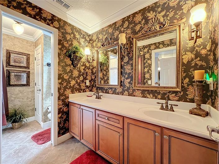 Image No.45-4 Bed House for sale