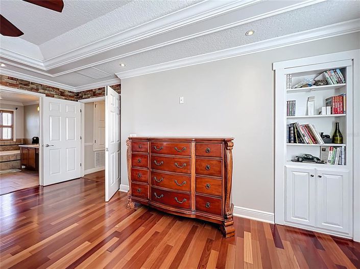 Image No.51-4 Bed House for sale