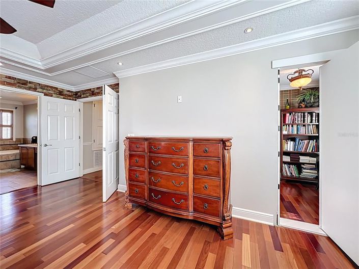Image No.52-4 Bed House for sale