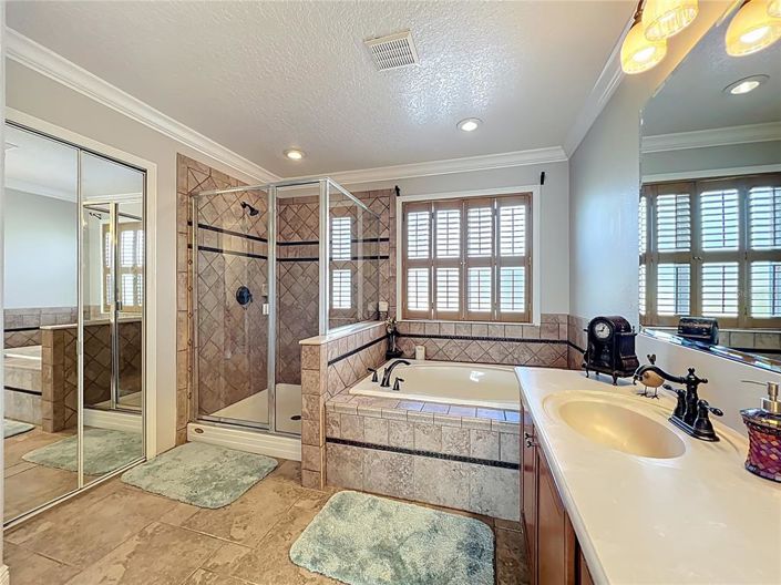 Image No.57-4 Bed House for sale