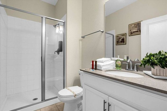 Image No.30-4 Bed Townhouse for sale