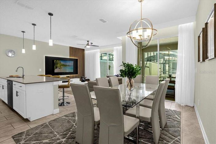 Image No.8-4 Bed Townhouse for sale