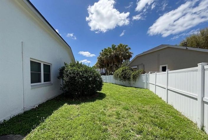Image No.19-4 Bed House for sale