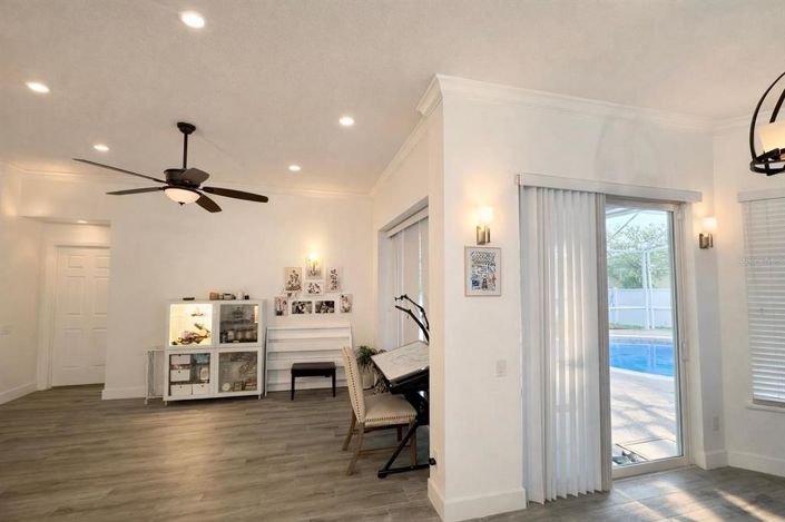 Image No.4-4 Bed House for sale