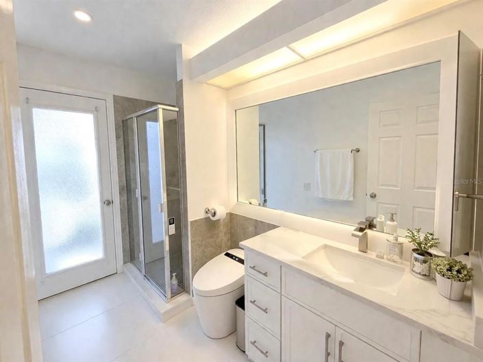 Image No.8-4 Bed House for sale