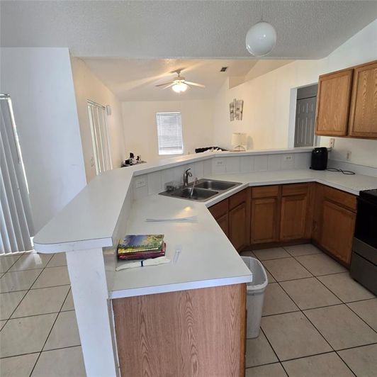 Image No.15-3 Bed House for sale