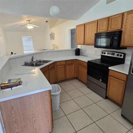 Image No.17-3 Bed House for sale