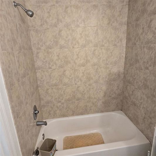 Image No.20-3 Bed House for sale