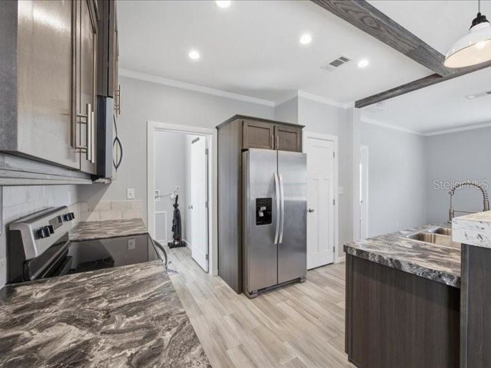 Image No.6-3 Bed House for sale