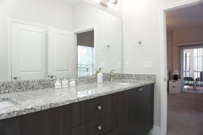 Image No.11-4 Bed House for sale