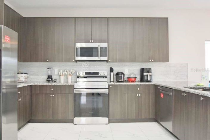Image No.16-4 Bed House for sale