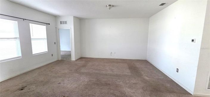 Image No.10-3 Bed House for sale