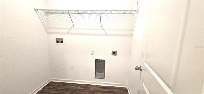 Image No.13-3 Bed House for sale