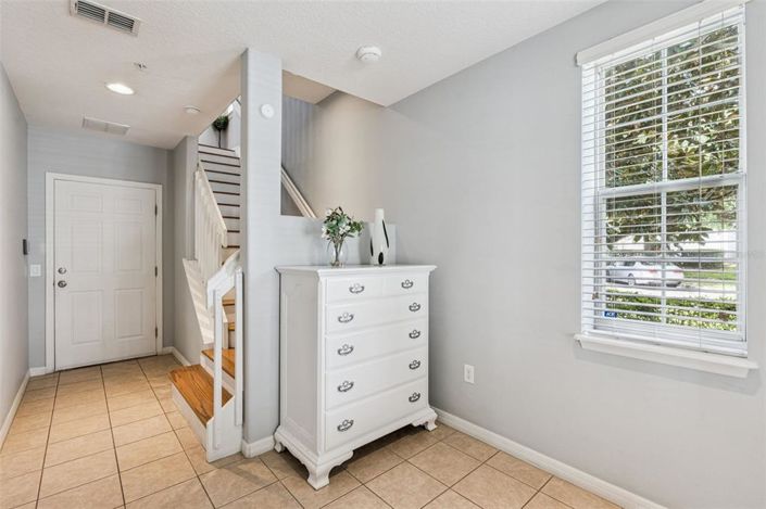 Image No.5-3 Bed Townhouse for sale