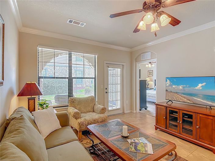 Image No.3-Appartement de 2 chambres à vendre à Saint John