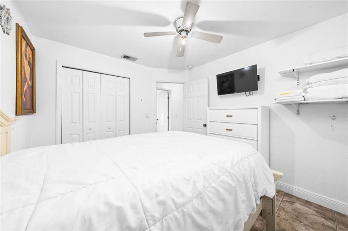 Image No.21-3 Bed House for sale