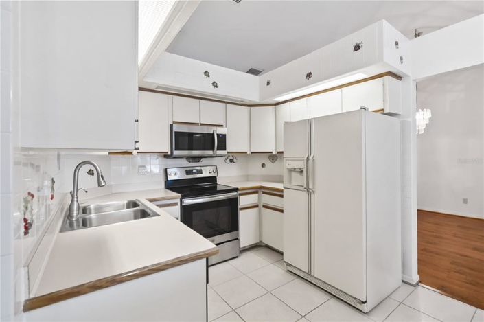 Image No.11-3 Bed House for sale