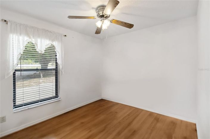 Image No.28-3 Bed House for sale