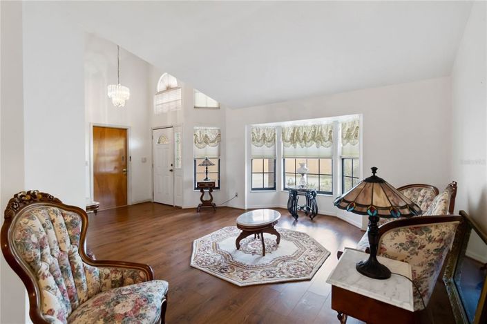 Image No.9-3 Bed House for sale