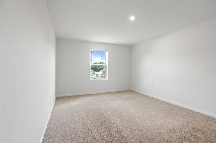 Image No.18-4 Bed House for sale