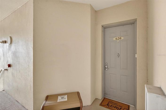 Image No.3-Appartement de 2 chambres à vendre à Saint John