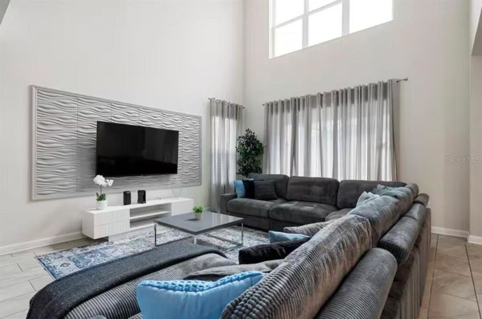 Image No.3-5 Bed House for sale