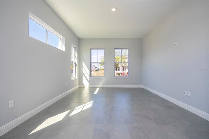 Image No.24-5 Bed House for sale
