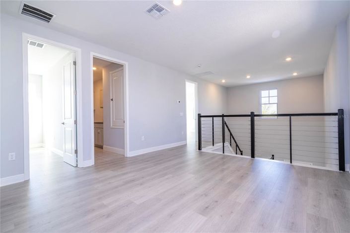 Image No.43-5 Bed House for sale
