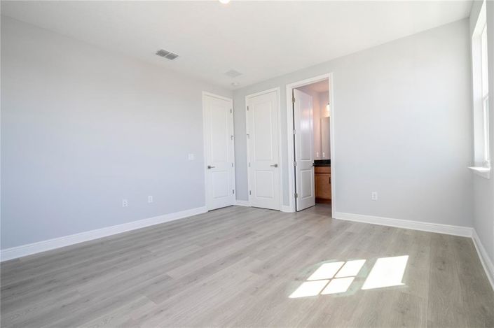 Image No.48-5 Bed House for sale