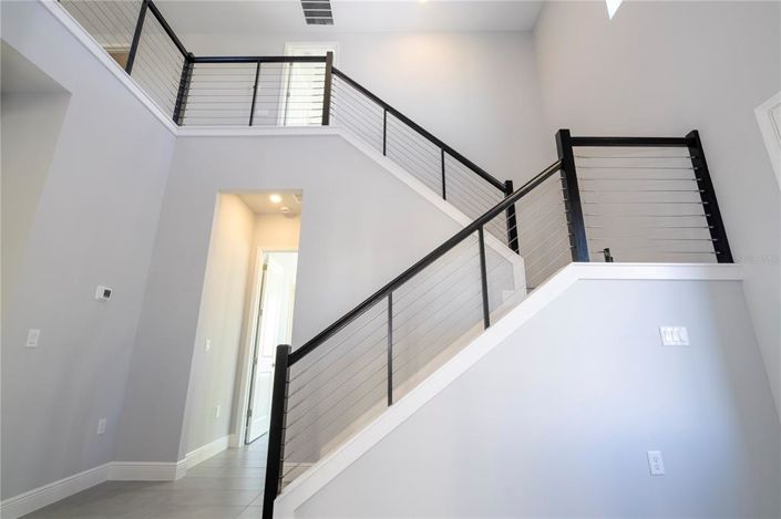 Image No.8-5 Bed House for sale
