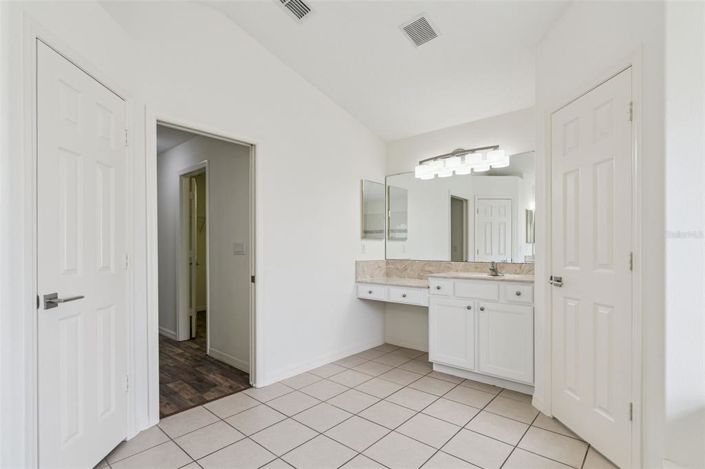 Image No.13-4 Bed House for sale
