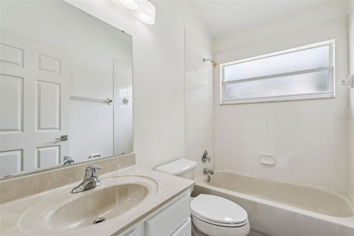 Image No.18-4 Bed House for sale
