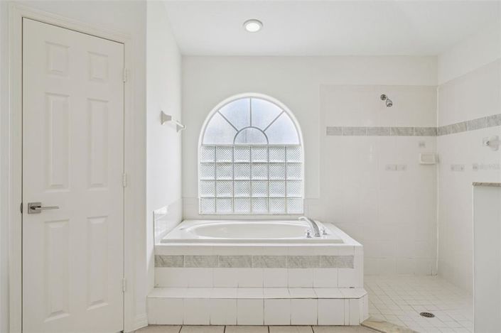 Image No.36-4 Bed House for sale