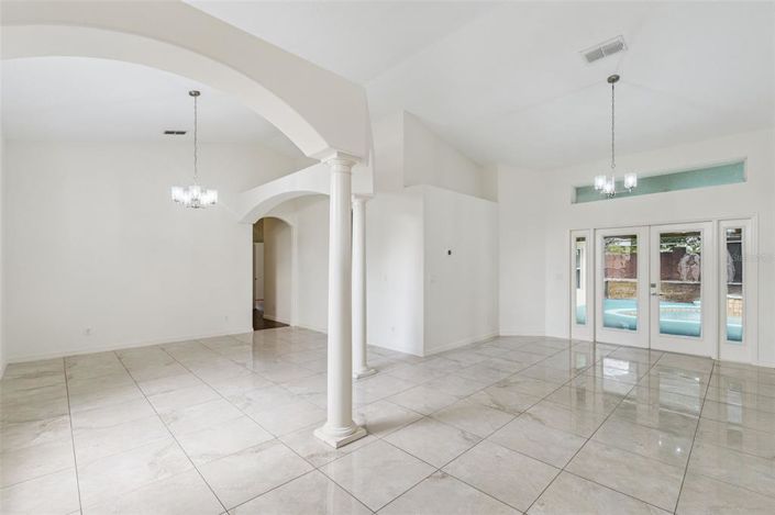 Image No.6-4 Bed House for sale