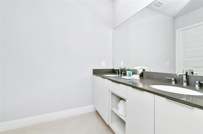 Image No.13-Appartement de 3 chambres à vendre à Saint John