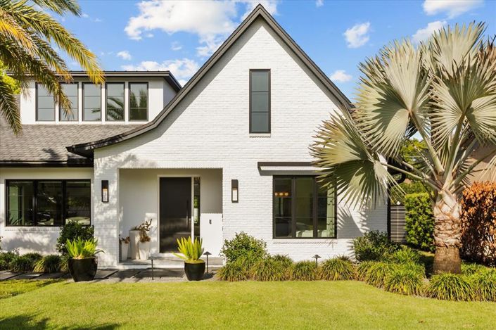 Image No.4-4 Bed House for sale