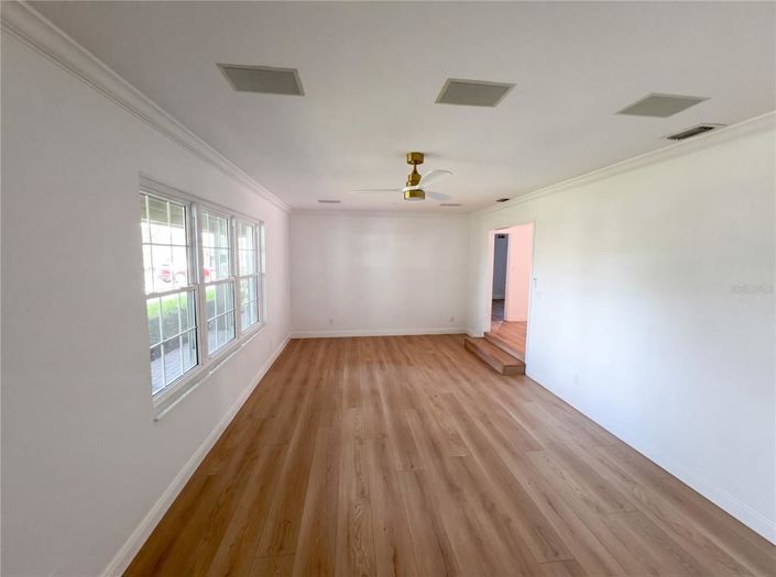 Image No.10-4 Bed House for sale