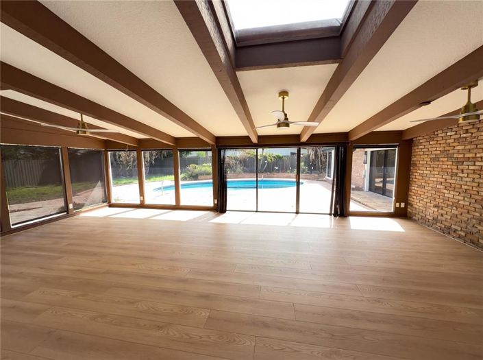 Image No.13-4 Bed House for sale