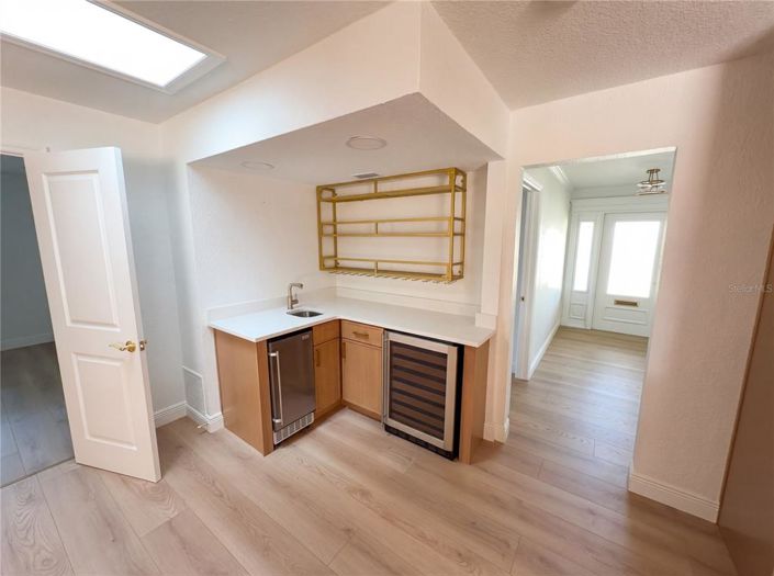 Image No.20-4 Bed House for sale