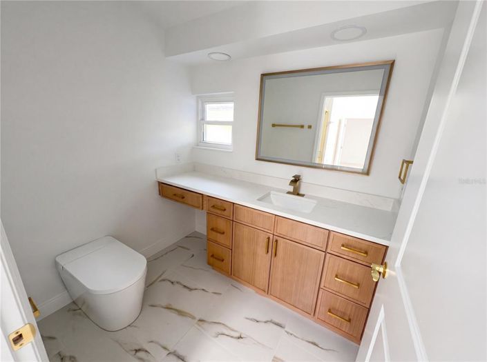 Image No.30-4 Bed House for sale