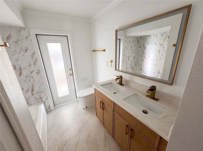 Image No.32-4 Bed House for sale