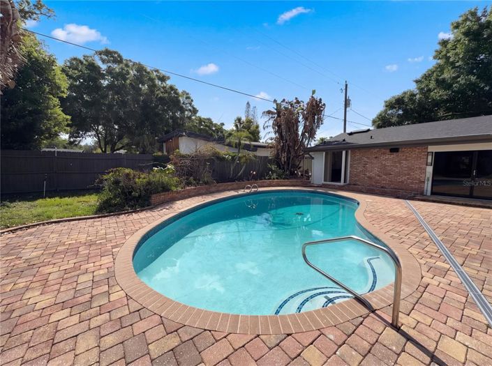 Image No.35-4 Bed House for sale