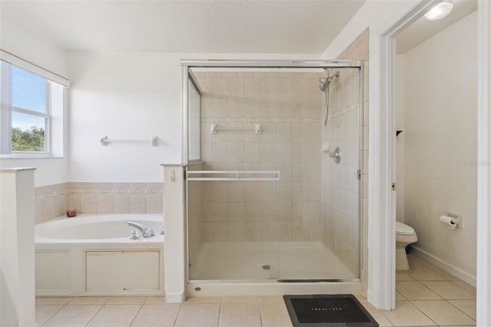 Image No.19-5 Bed House for sale