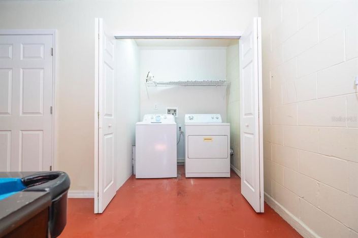 Image No.18-4 Bed House for sale