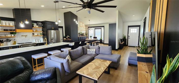 Image No.13-4 Bed House for sale