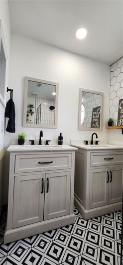 Image No.22-4 Bed House for sale