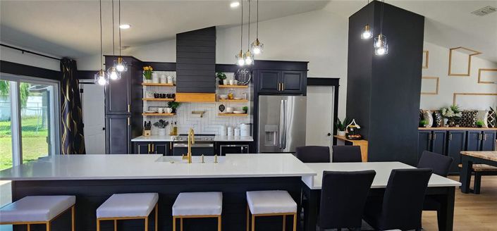 Image No.3-4 Bed House for sale